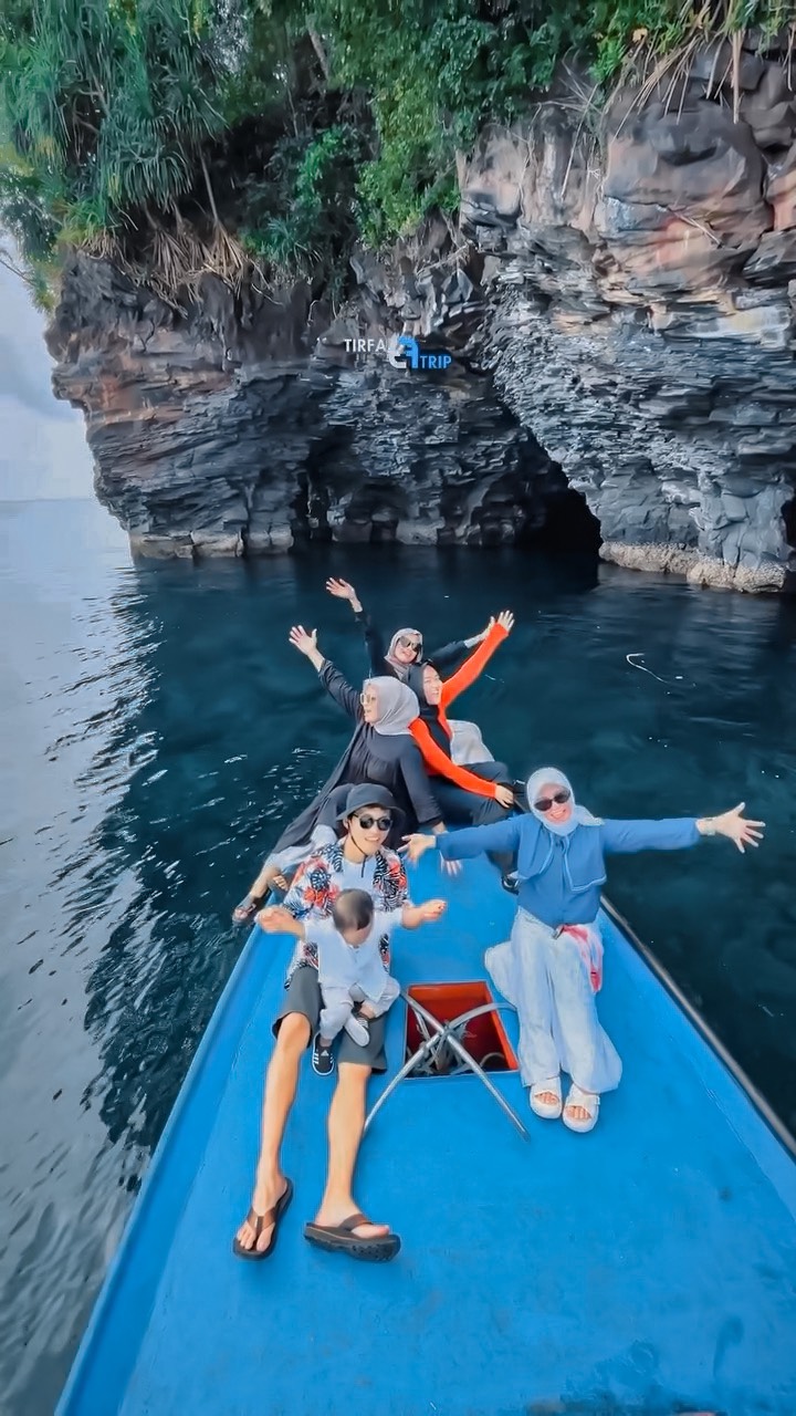 Instagram post shared by @tirfa_trip