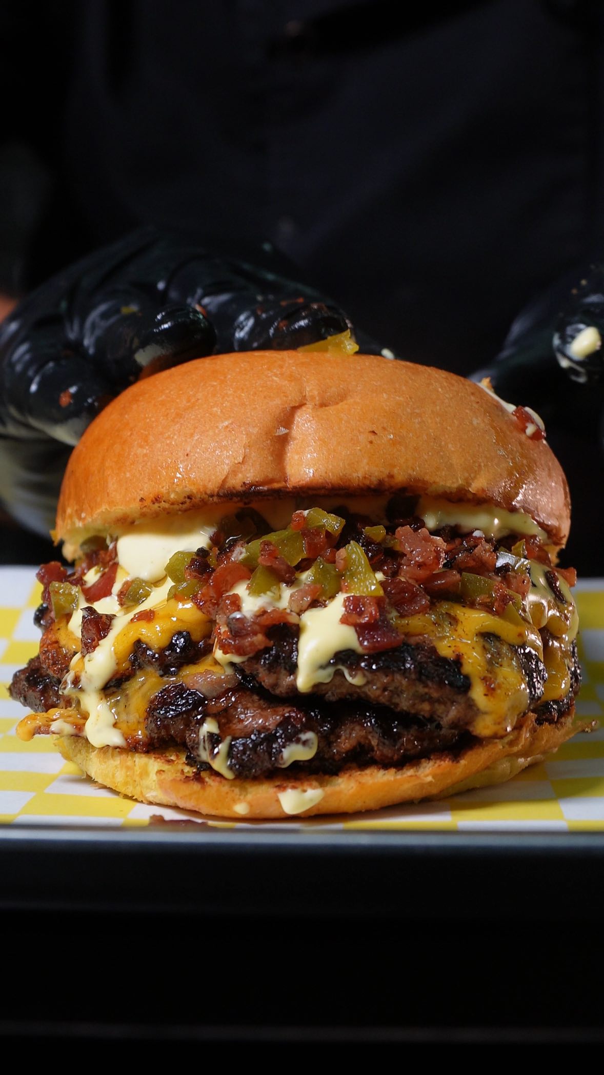 Instagram post shared by @dipdeepburgercr