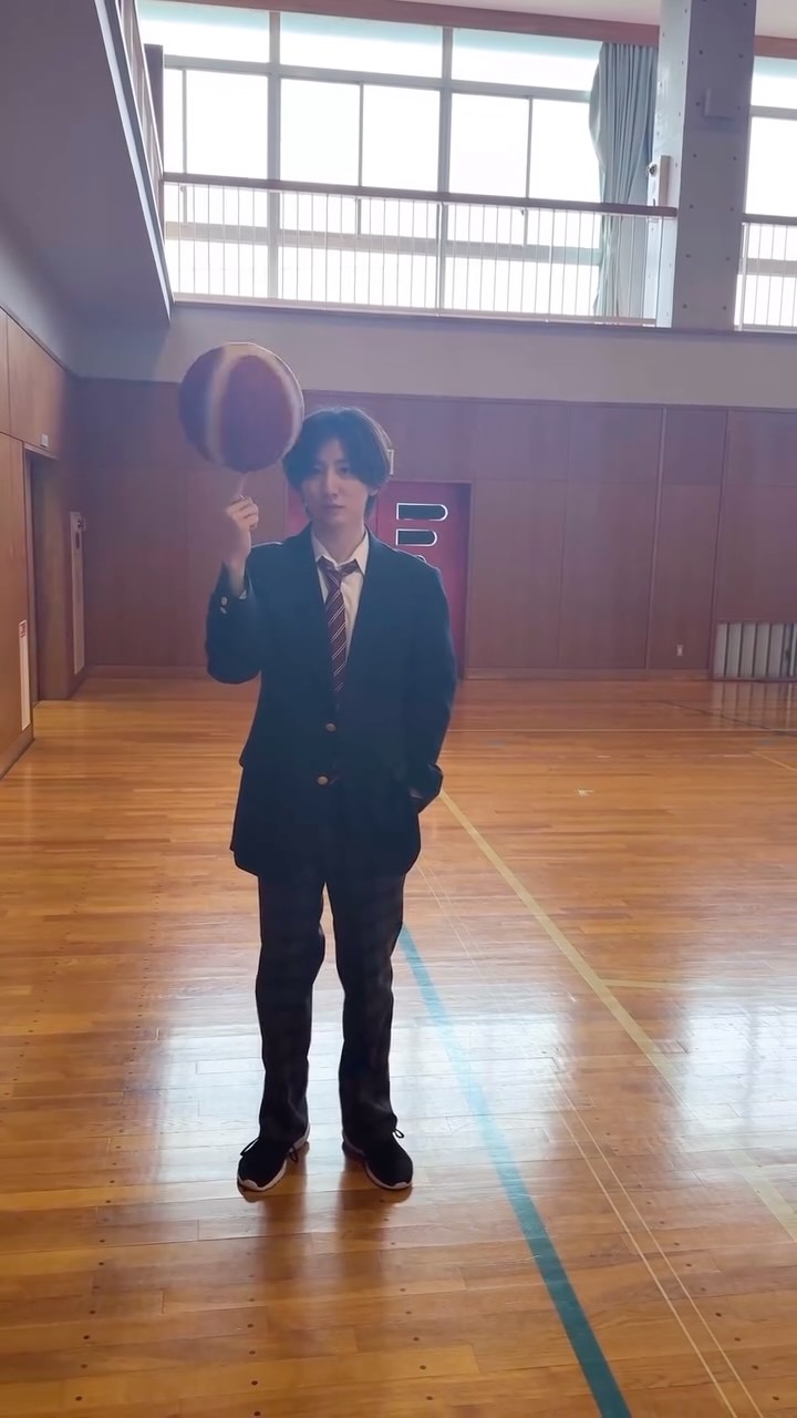 Instagram post shared by @sixtones_official