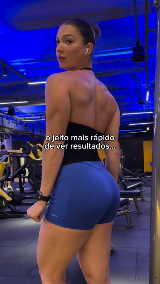 Instagram post shared by @amandavalentm