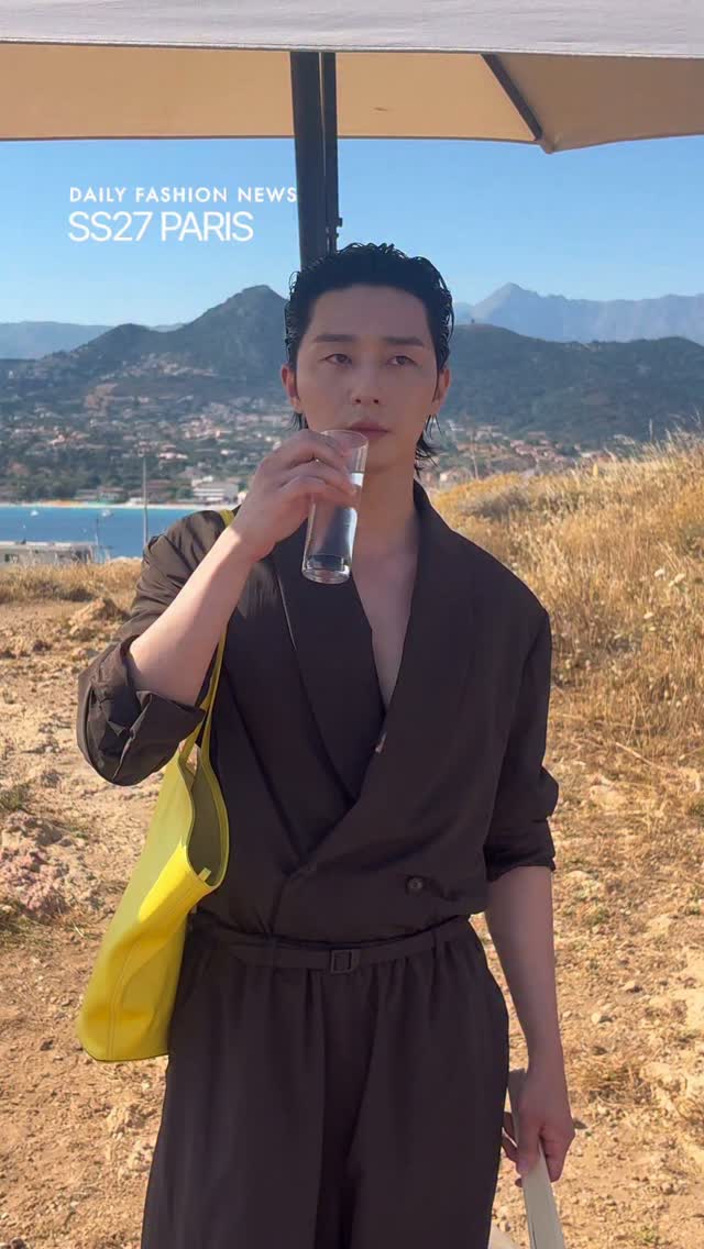 Instagram post shared by @dailyfashion_news