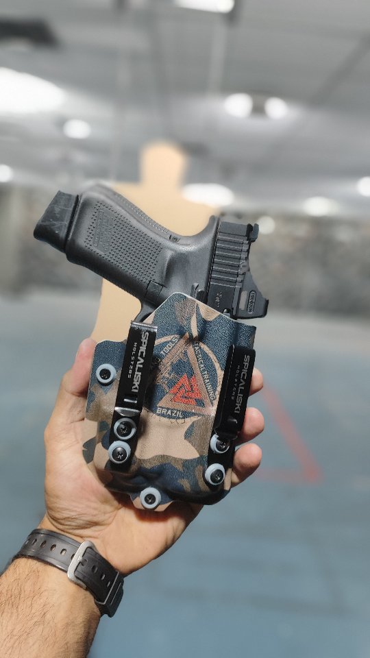 Instagram post shared by @guns.and.tools