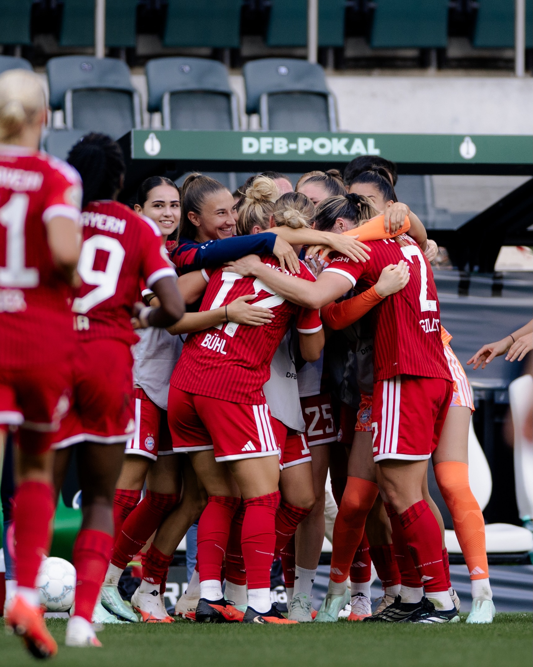 Instagram post shared by @fcbfrauen
