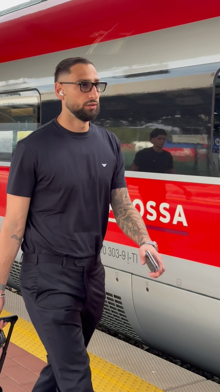 Instagram post shared by @azzurri